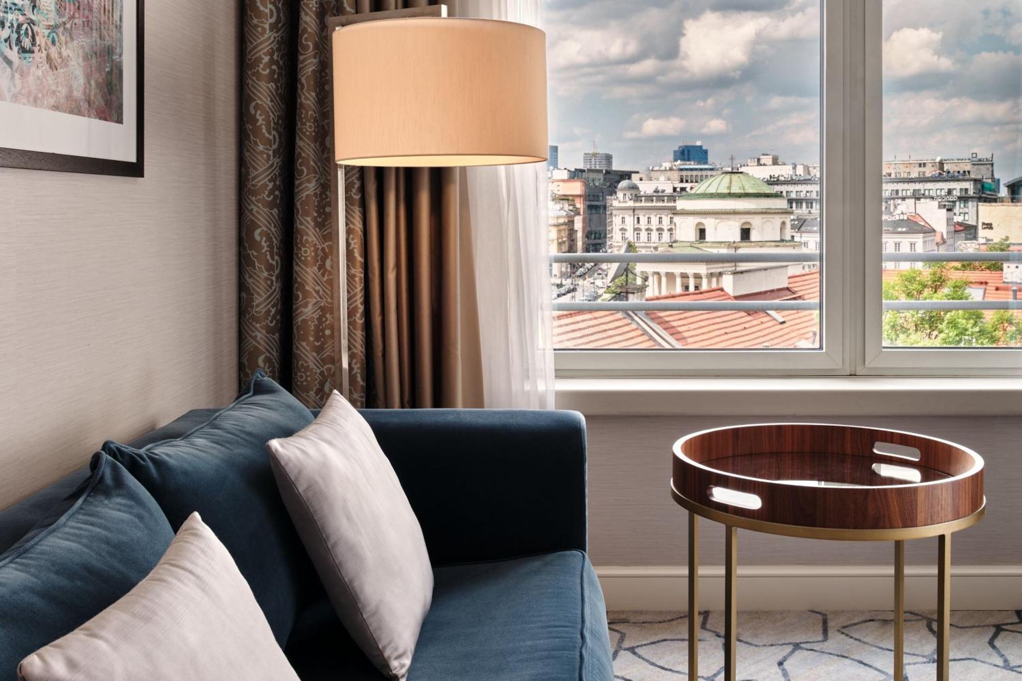 Deluxe Suite Club lounge access 1 Bedroom Larger Suite